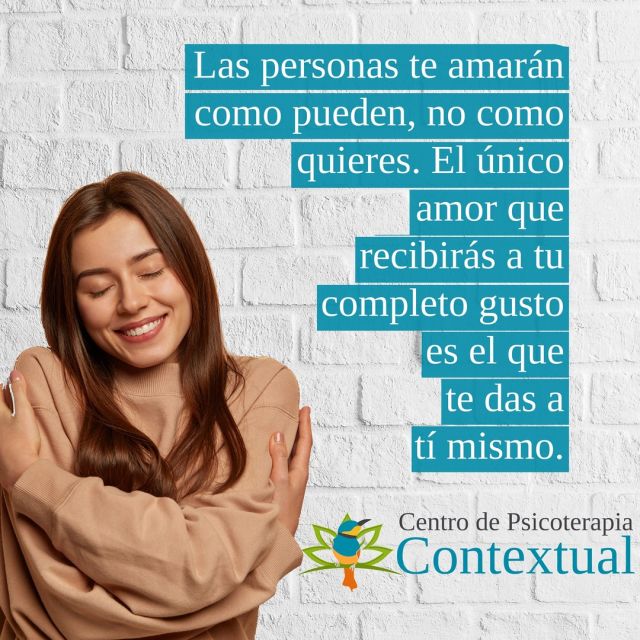 Dentro de la terapia basada en evidencia, nuestras creencias y las cosas que nos decimos a nosotros mismos sobre el mundo tienen gran relación con la satisfacción dentro de nuestra propia vida. Es común que muchos creamos que en torno a múltiples escenarios, las cosas "deberían de ser" de determinada forma. Si bien, cambiar lo que se puede cambiar puede resultar satisfactorio, existen también demasiadas cosas dentro de las cuales una lucha constante con la forma de ser de las cosas, viene ligada a la insatisfacción, al agotamiento y en lamentables casos, al alejamiento de una vida que valga la pena vivir. Cuando no podemos cambiar la forma de ser y actuar de las demás personas, necesitamos ayudarnos a valorar algo más importante que ello en nuestra propia vida, como bien puede ser la paz.  #estabilidademocional #ayudapsicologica #saludmentalyemocional #terapiapsicologica #terapia #terapiaenlinea #saludmentalparatodos #relaciones #emociones #terapias #psicoterapia #saludmental #terapiaonline #psicología #psicoterapiacontextua
